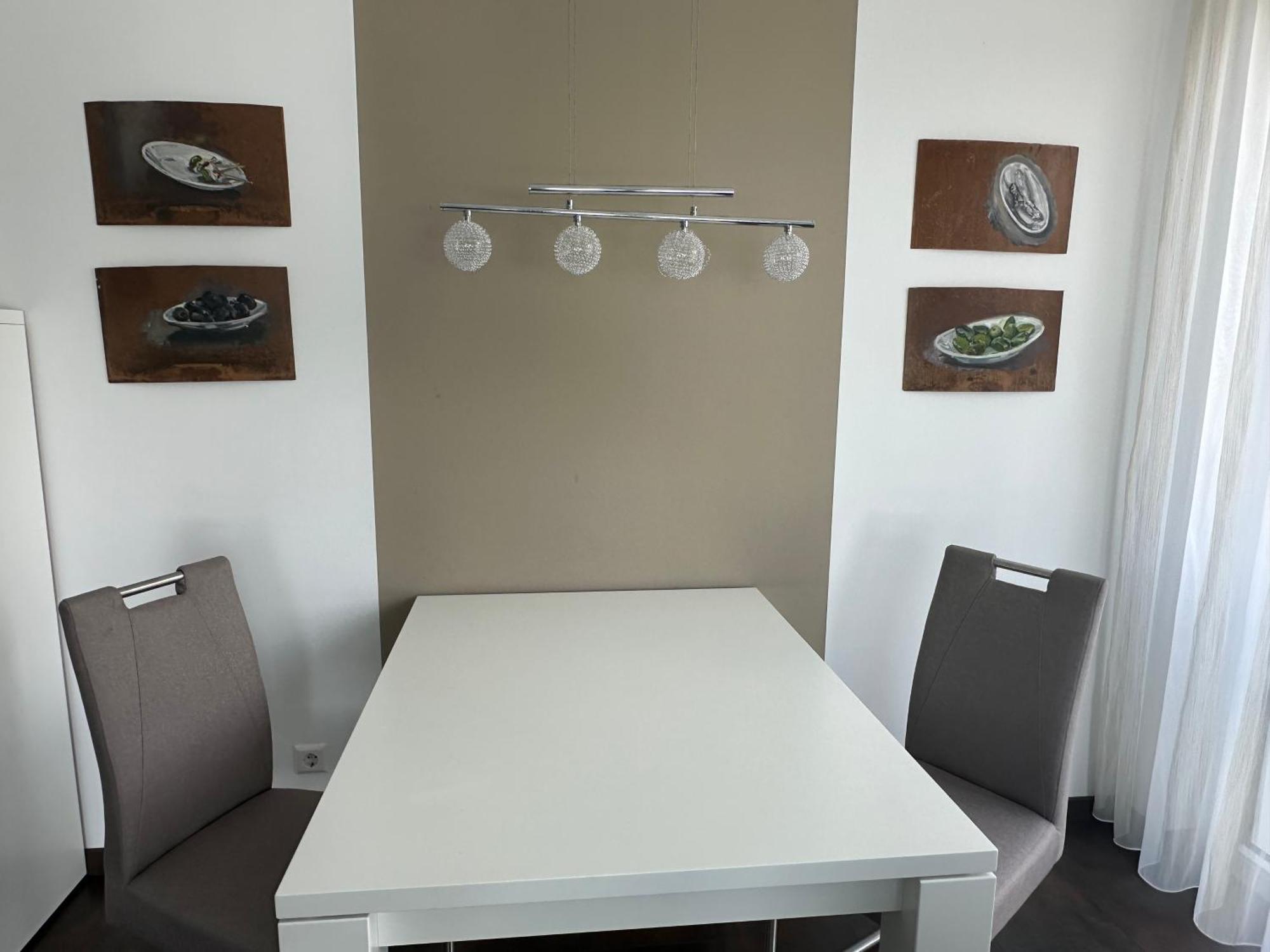 2-Zimmer-Ferienwohnung Mit Hotelservice Und 2 Balkons - Golf, Bike Und Wellness Im Markgraeflerland Bad Bellingen Exterior photo